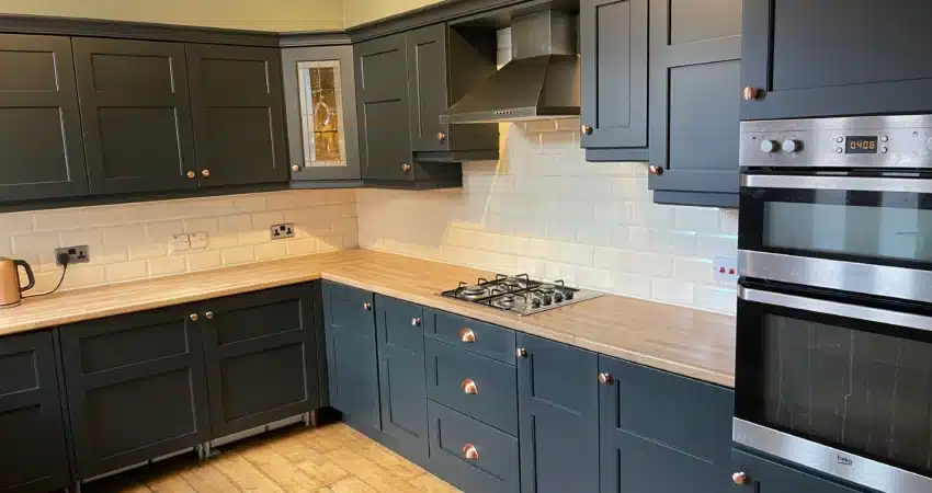 kitchen spraying oldham